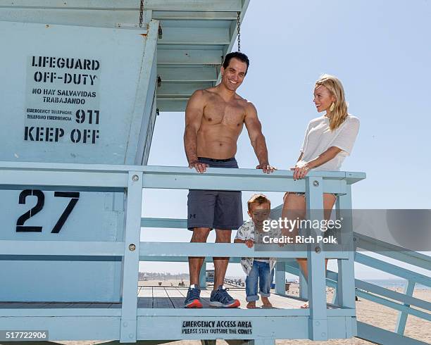 Actor Johnathon Schaech, son Camden Quinn Schaech and Julie Solomon spend the day at the beach on March 26, 2016 in Santa Monica, California.