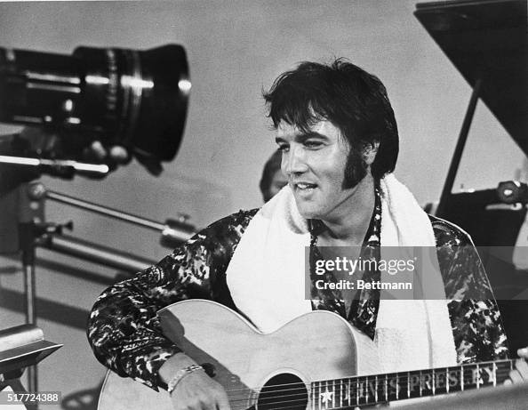Elvis Presley with Guitar Elvis Presley with Guitar