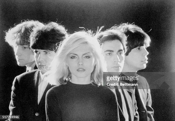 An early publicity photo of new wave band Blondie. From left are Gary Valentine, Clem Burke, Debbie Harry, Chris Stein, and Jimmy Destri.