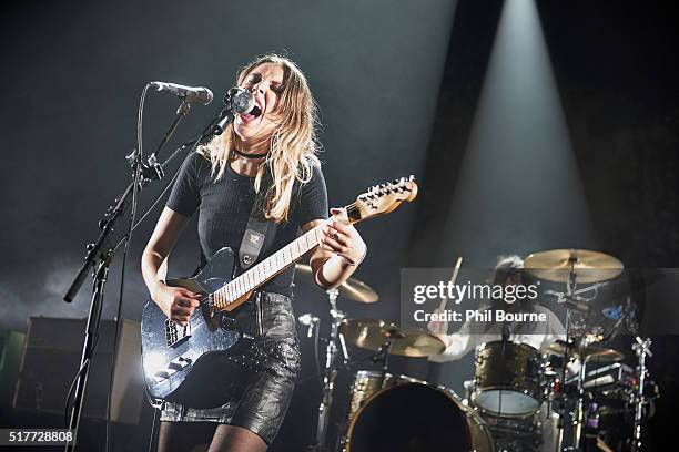 Ellie Rowsell and Joel Amey of Wolf Alice perform at O2 Forum Kentish Town on March 26, 2016 in London, England.