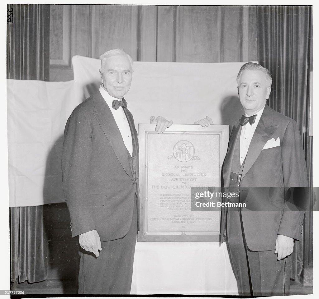 Dr. Willard H. Dow Accepting Award
