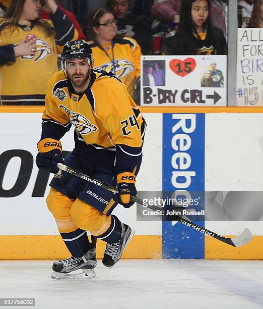 Eric Nystrom of the Nashville Predators skates in warm-ups prior to an NHL game against the Los Angeles Kings Bridgestone Arena on March 21, 2016 in...