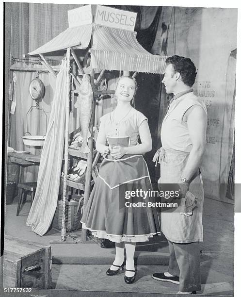 Florence Henderson, in the title role, and co-star William Tabbert join in song during one of the feature numbers of the new Broadway Musical Fanny,...