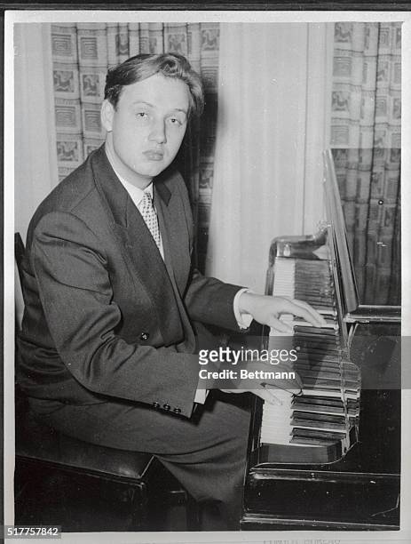 In London to appear at the Royal Festival Hall and tour the provinces is Soviet pianist Eugene Malinin, 25. Malinin, born in Moscow in 1930, began...