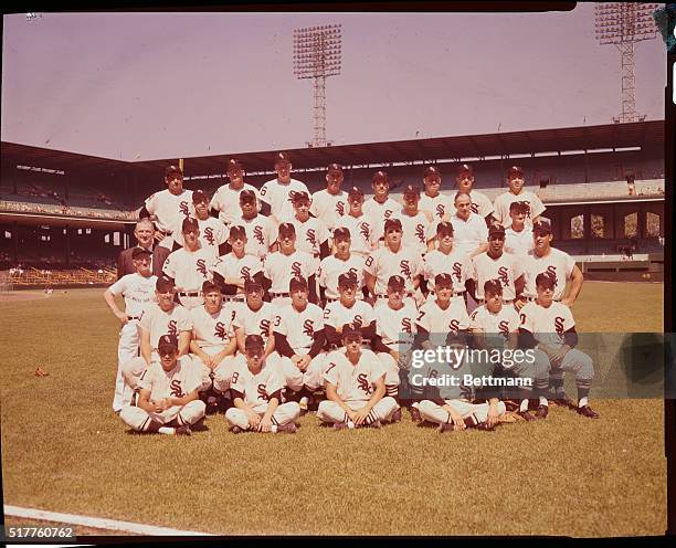 Chicago White Sox Team Photo. American League Champions 1959. Team Picture. Row 1: Luis Aparicio; Jerry Sala, Bat Boy; John Roscich, Bat Boy; Joe...