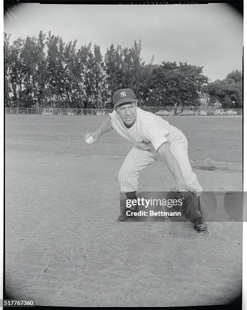 405 New York Yankees Phil Rizzuto Photos & High Res Pictures - Getty Images