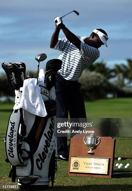 Vijay Singh participates in a instructional session during the 22nd PGA Grand Slam of Golf on November 22, 2004 at the Poipu Bay Golf Course in...