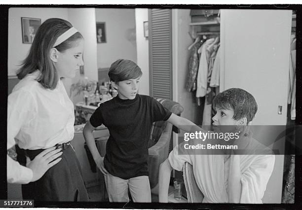 In her dressing room at The Palace, Judy has a pair of nightly visitors- Lorna and Joey, 12. The kids are part of Judy's current act- Lorna sings and...