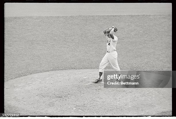 Tom Seaver of the Mets, is shown pitching during a game against the Pirates.