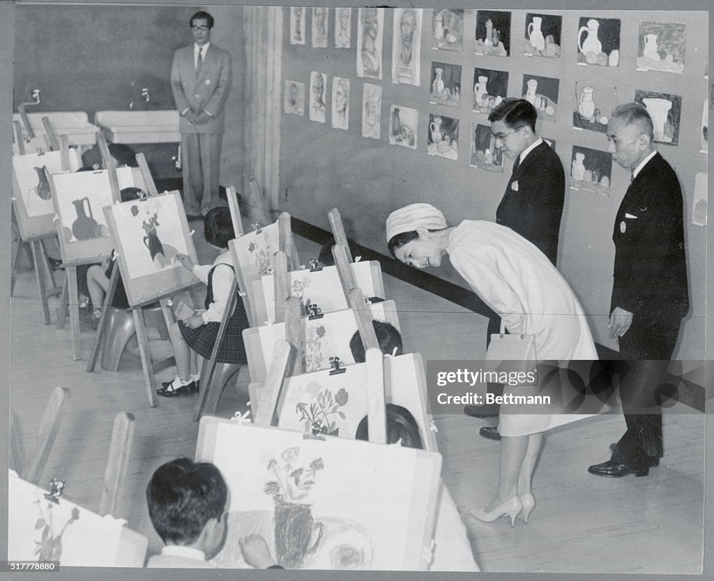 Princess Michiko Visiting Art Class