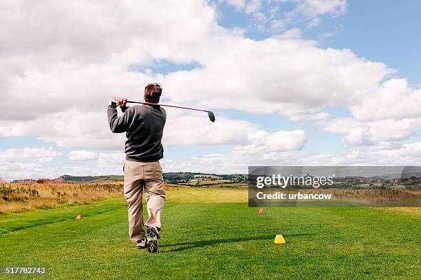 coastal golf course drive - golf eng stock pictures, royalty-free photos & images