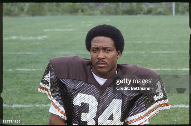 Greg Pruitt Cleveland Browns running back poses in uniform.