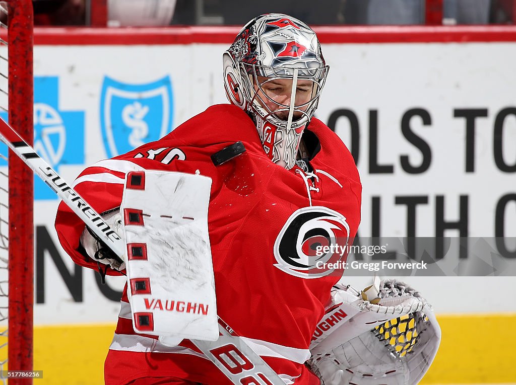 New Jersey Devils v Carolina Hurricanes