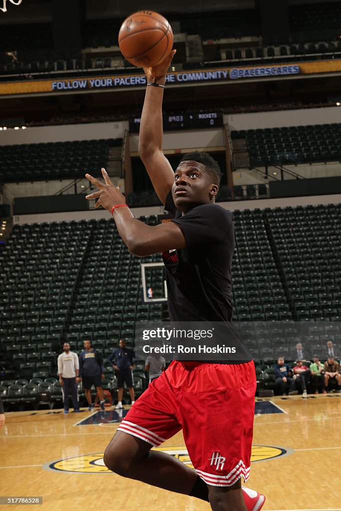 Capela Houston Rockets Clint Capela of the Houston Rockets warms up before the game against ...