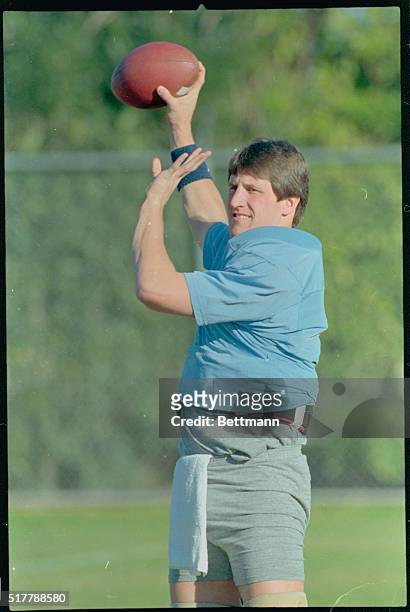 Tempe, Arizona: Penn State quarterback John Shaffer warms up before the Nittany Lion practice here 12/20. Penn State plays Miami for the collegiate...
