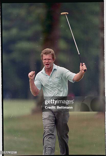 Hilton Head Island, S.C.: Tom Kite reacts with a clenched fist as he sinks a long birdie putt on hole 9 to go 8-under-par in 3rd round action of this...