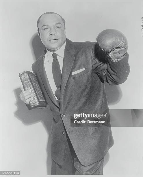 The Rev. Henry Armstrong, the famous boxer who once held the three world championships simultaneously, will realize a dream on Tuesday which he has...