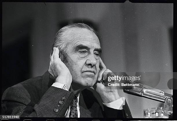 Former Ambassador to Russia W. Averell Harriman, appearing before the Senate Foreign Relations Committee, endorsed a proposal by Democratic Senator...
