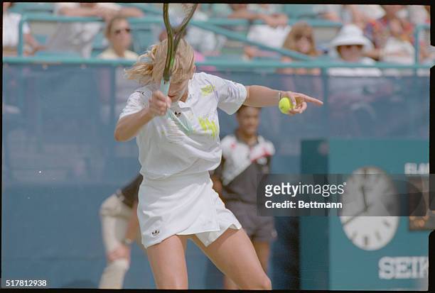 New York: Steffi Graf returns Jana Novotna's shot in the 2nd set of her United States Open quarterfinal. Graf won 6-3, 6-1.