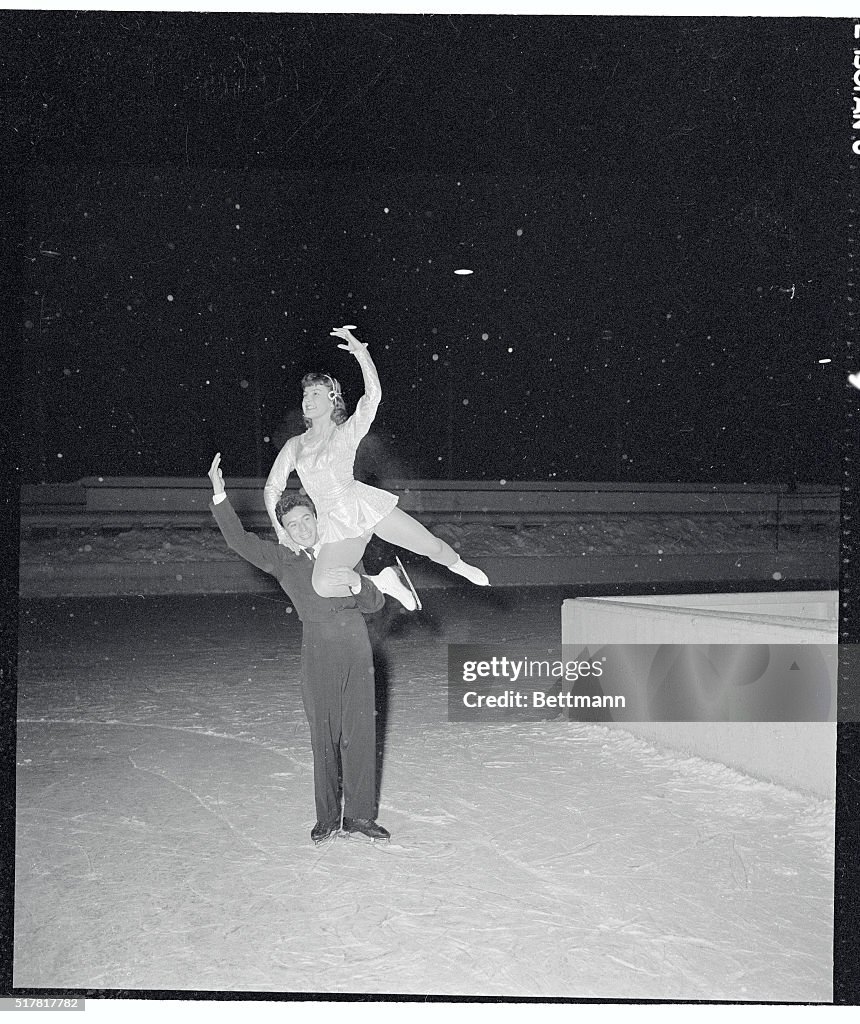 Sissy Schwarz and Kurt Oppelt Performing Skating Routine