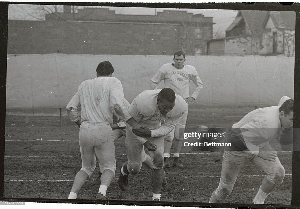 Jim Brown with Teammates at Practice