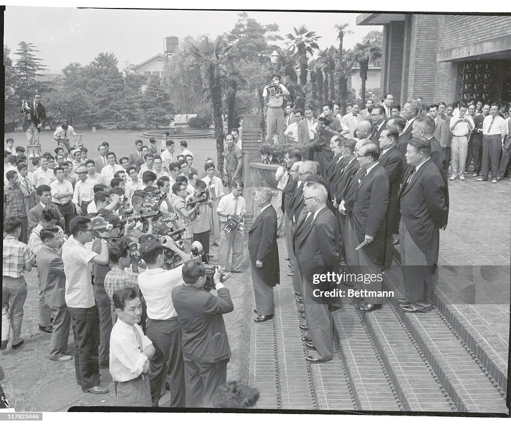 Japanese Cabinet Members Posing Together