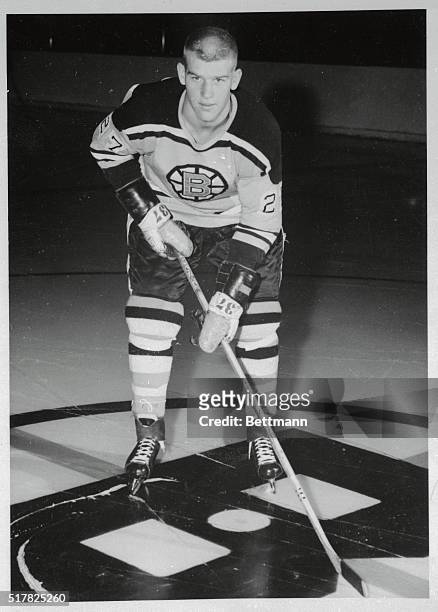 This photo shows Bobby Orr, hockey player of the Boston Bruins.