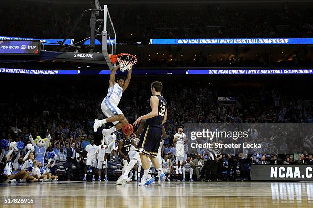 Isaiah Hicks of the North Carolina Tar Heels dunks the ball in the second half against the Notre Dame Fighting Irish during the 2016 NCAA Men's...