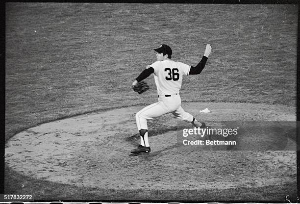 Perry no-hitter- Gaylor Perry fires away in the 9th inning on his way to a no-hitter against the National League champion St.Louis Cardinals 9/17 and...