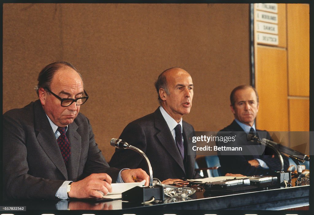 Valery Giscard D'Estaing at Press Conference with Colleagues