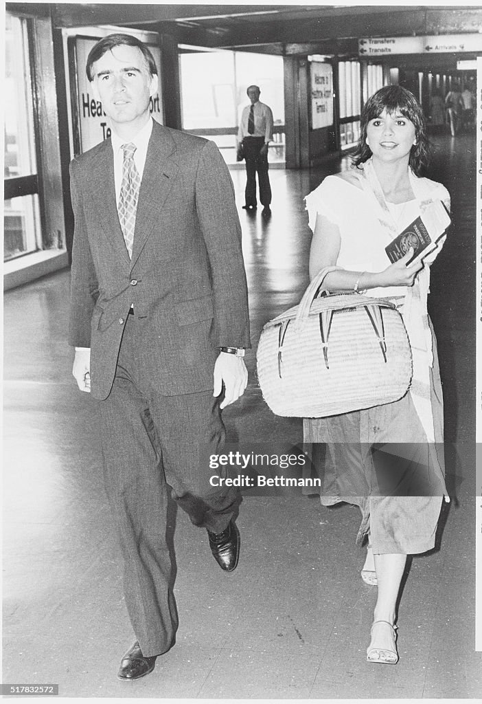 Linda Ratonne Linda Ronstadt And Jerry Brown