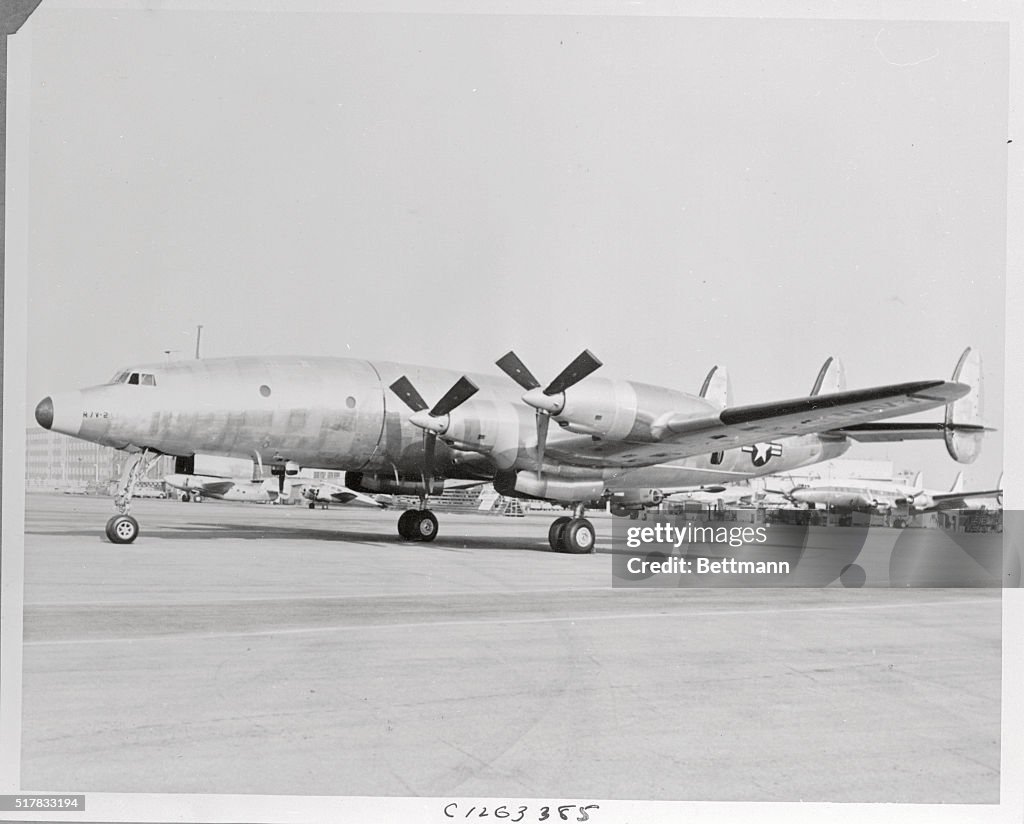 The R7V-2 Airplane