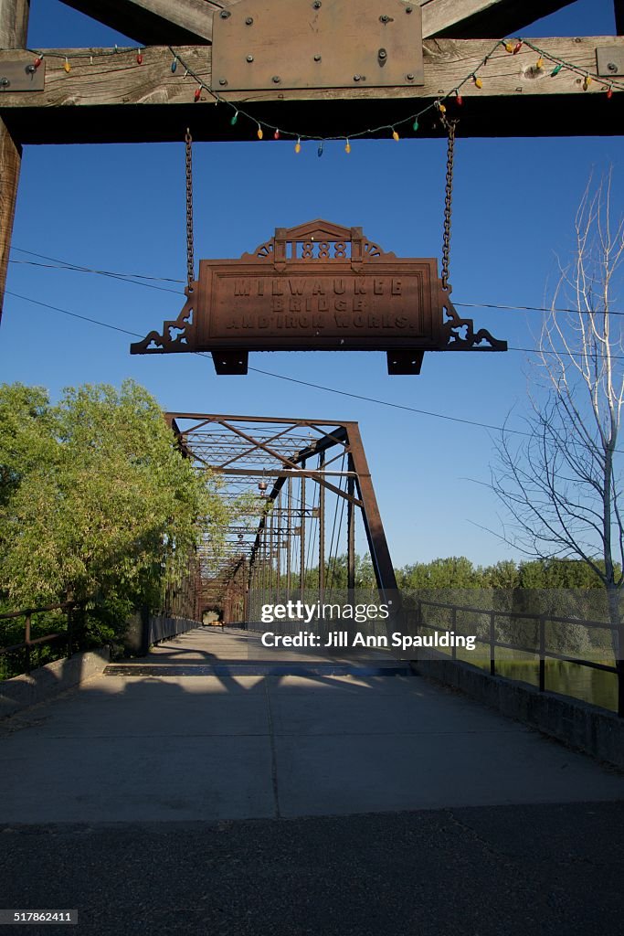 Local Landmarks