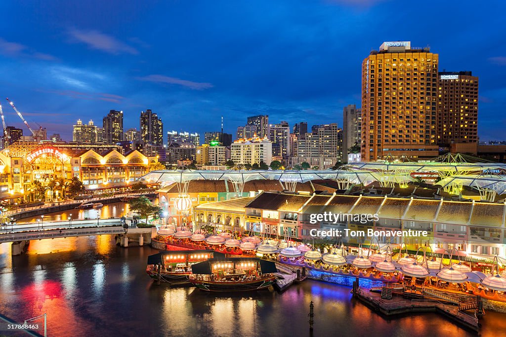 Clarke Quay and Riverside Point at dusk