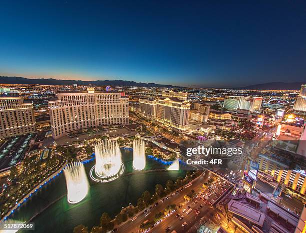 las vegas strip - las vegas fotografías e imágenes de stock