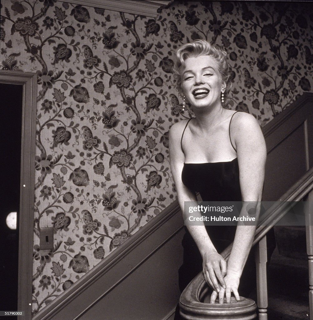 Marilyn Monroe On Staircase