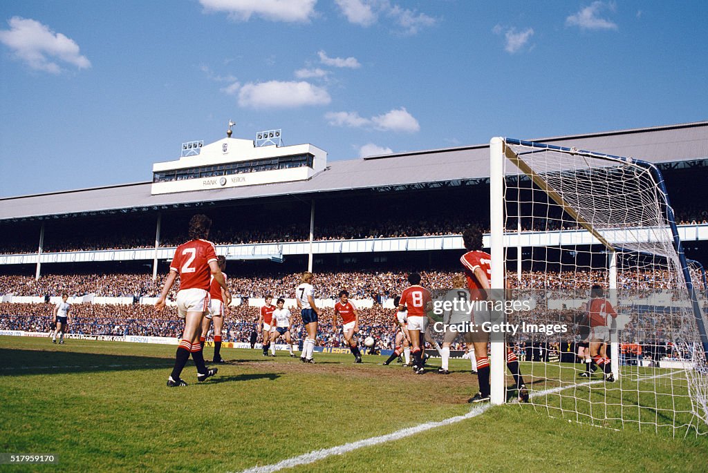 White Hart Lane Spurs v Manchester United 1984