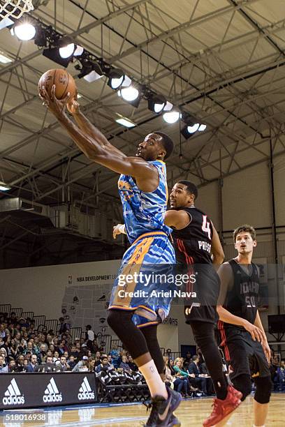 Chris Udofia of the Santa Cruz Warriors drives to the basket against the Idaho Stampede during an NBA D-League game on MARCH 24, 2016 in Santa Cruz,...