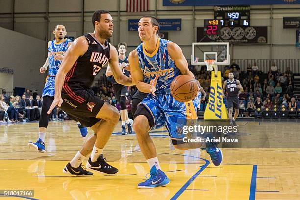 Aaron Craft of the Santa Cruz Warriors drives to the basket against the Idaho Stampede during an NBA D-League game on MARCH 24, 2016 in Santa Cruz,...