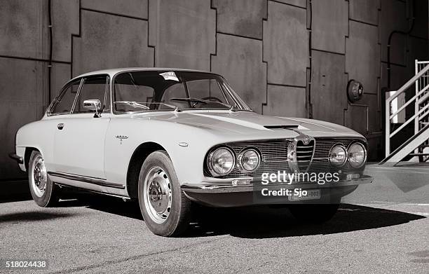 alfa romeo 2600 sprint classic italian gt sports car - alfa romeo spider stock pictures, royalty-free photos & images