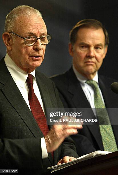 Lee Hamilton and and Thomas Kean , members of the blue-ribbon commission that investigated the 11 September 2001 terrorist attacks, address a press...