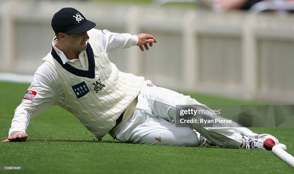 Pura Cup - Victorian Bushrangers v Western Warriors: Day 1