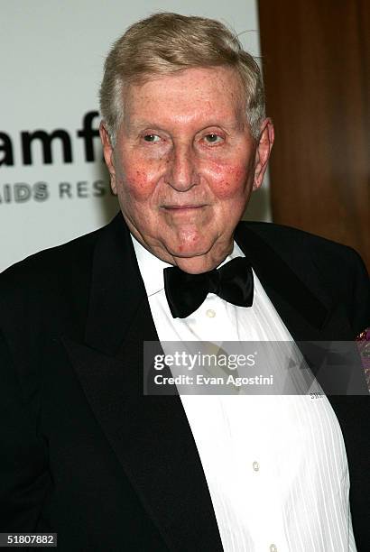 Peter R. Dolan 176 Peter R Dolan Stock Photos, High-Res Pictures, and Images - Getty ...