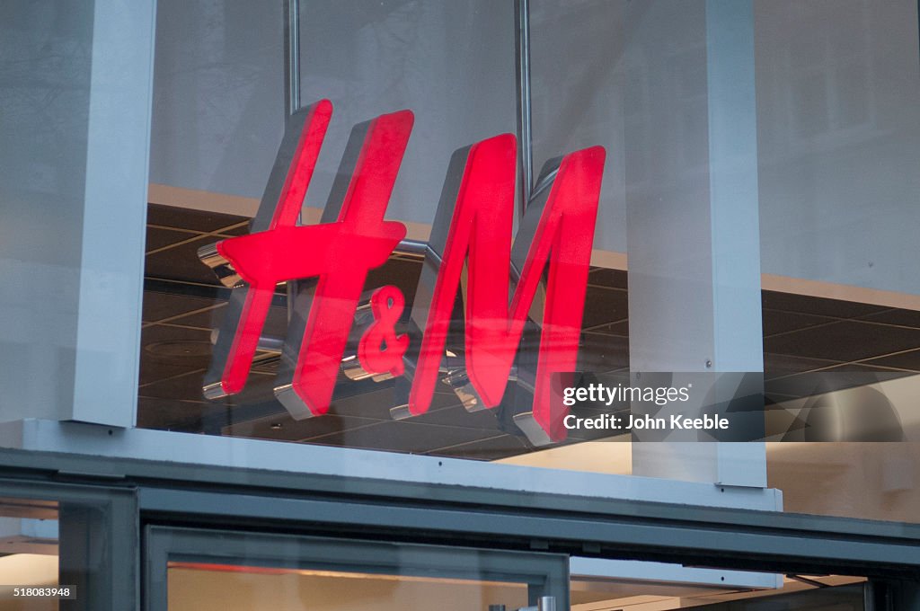 Signage in Cheapside on March 26, 2016