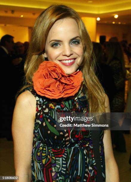 Actress Mena Suvari attends the Missoni Spring 2005 and Retrospective Fashion Show at Nieman Marcus on November 30, 2004 in Beverly Hills, California.