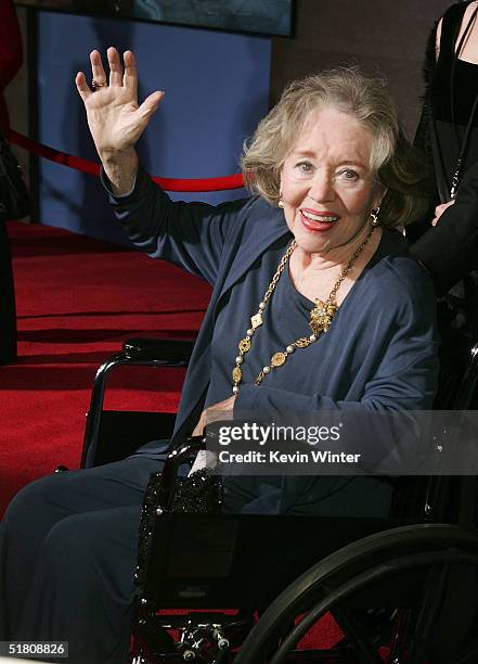 Actress Glynis Johns arrives at Disney's "Mary Poppins" 40th Anniversary Edition DVD release party at El Capitan Theater on Novenber 30, 2004 in Los...