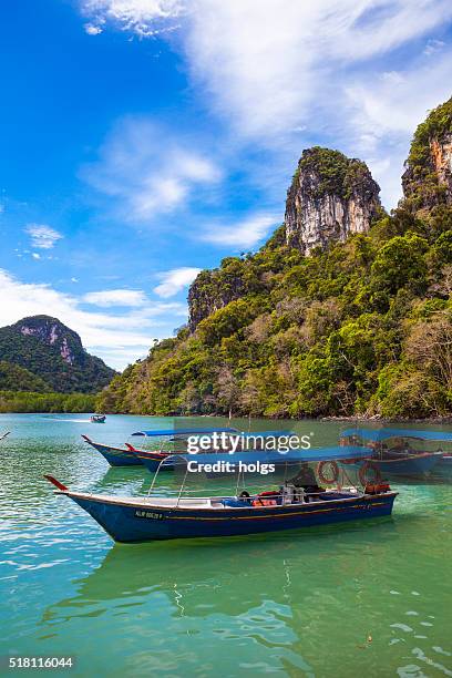 boote in langkawi, malaysien - langkawi stock-fotos und bilder