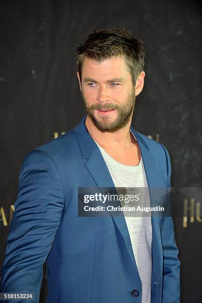 Chris Hemsworth attends "The Huntsman & The Ice Queen" Photocall at Park Hyatt Hamburg on March 30, 2016 in Hamburg, Germany.