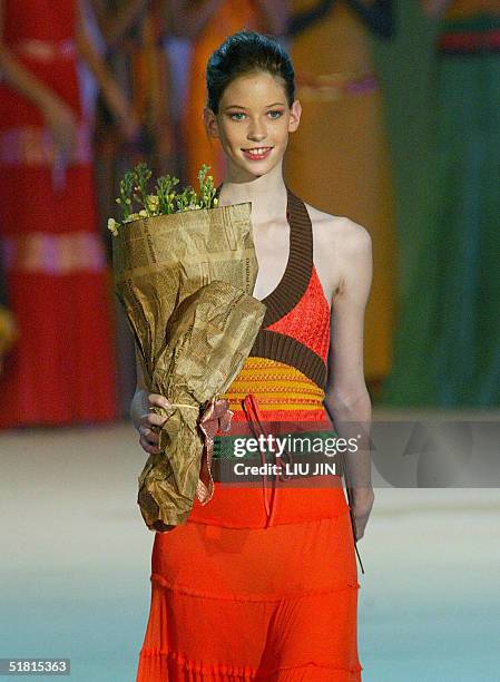 Maj Bjerre from Denmark parades as she wins the third place of the OLAY Elite Model Look 2004 International Finals in Shanghai, late 02 December...