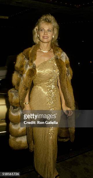 Angel Tompkins attends Eddie Awards on March 15, 1986 at the Beverly Hilton Hotel in Beverly Hills, California.
